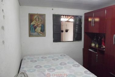 Casa &agrave; venda - 100m&sup2; - Centro