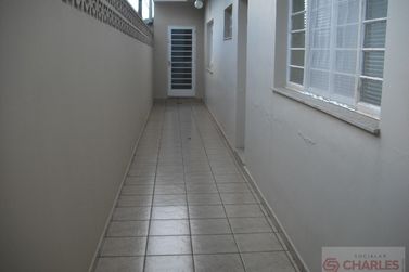 Casa &agrave; venda - 300m&sup2; - Centro