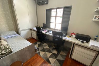 Casa &agrave; venda - 175m&sup2; - Centro