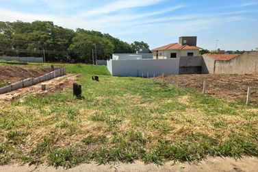 Terreno &agrave; venda - 10m&sup2; - Centro