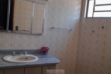 Casa &agrave; venda - 294m&sup2; - Centro