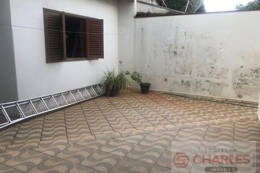 Casa &agrave; venda - 204m&sup2; - Centro