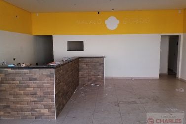 Sal&atilde;o Comercial para alugar - 85m&sup2; - Centro