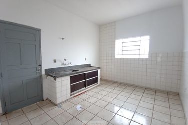 Casa para alugar - 107m&sup2; - Centro
