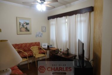 Casa &agrave; venda - 205m&sup2; - Centro