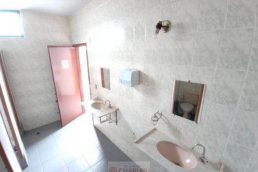 Sal&atilde;o Comercial para alugar - 30m&sup2; - Centro