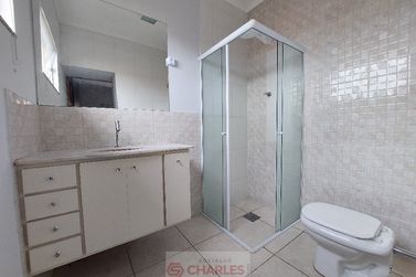 Casa para alugar - 173m&sup2; - Centro