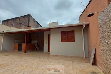 Casa &agrave; venda - 185m&sup2; - Centro