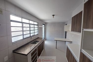 Casa &agrave; venda - 140m&sup2; - Centro