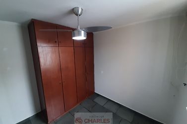Apartamento &agrave; venda - 48m&sup2; - Centro