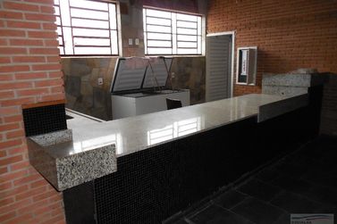 Sala Comercial &agrave; venda - 251m&sup2; - Centro