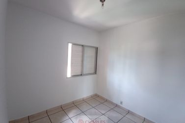 Apartamento para alugar - 46m&sup2; - Centro
