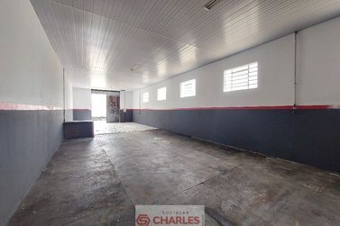 Sal&atilde;o Comercial &agrave; venda - 200m&sup2; - Centro