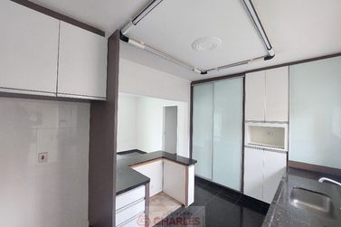 Casa &agrave; venda - 340m&sup2; - Centro