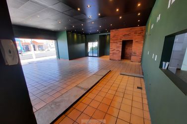 Sala Comercial para alugar - 180m&sup2; - Centro