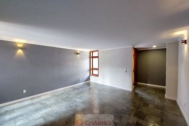 Casa &agrave; venda - 547m&sup2; - Centro