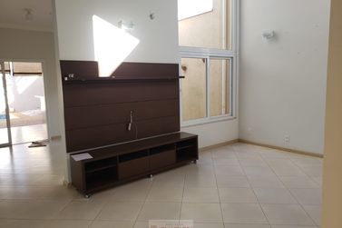 Casa &agrave; venda - 234m&sup2; - Centro