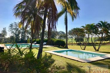 S&iacute;tio &agrave; venda - 600m&sup2; - Centro