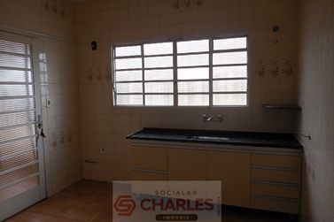 Casa &agrave; venda - 243m&sup2; - Centro