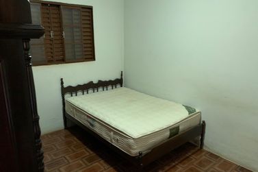 Casa &agrave; venda - 100m&sup2; - Centro