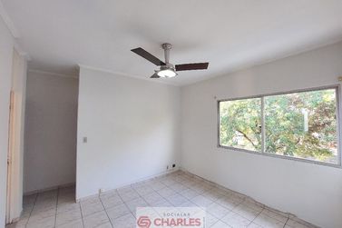Apartamento &agrave; venda - 46m&sup2; - Centro