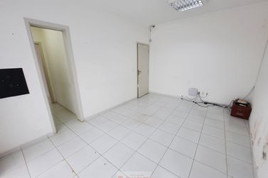 Sala Comercial para alugar - 114m&sup2; - Centro
