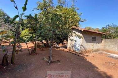 S&iacute;tio &agrave; venda - 312m&sup2; - Centro