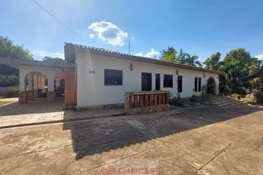 S&iacute;tio &agrave; venda - 634m&sup2; - Centro