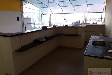 Sal&atilde;o Comercial para alugar - 85m&sup2; - Centro