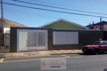 Casa &agrave; venda - 196m&sup2; - Centro