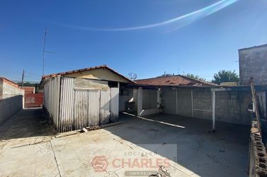 Casa &agrave; venda - 101m&sup2; - Centro