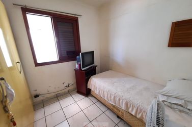 Casa para alugar - 10m&sup2; - Centro