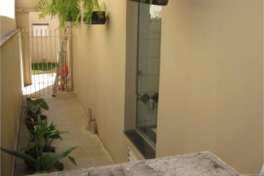 Casa &agrave; venda - 280m&sup2; - Centro