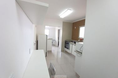 Apartamento para alugar - 130m&sup2; - Centro