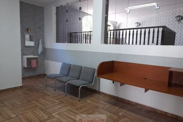 Casa &agrave; venda - 294m&sup2; - Centro