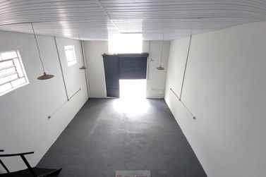 Sal&atilde;o Comercial para alugar - 190m&sup2; - Centro