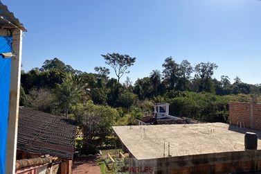 S&iacute;tio &agrave; venda - 450m&sup2; - Centro