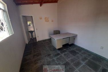 Sal&atilde;o Comercial para alugar - 300m&sup2; - Centro