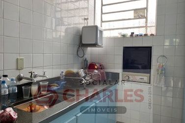 Casa &agrave; venda - 360m&sup2; - Centro