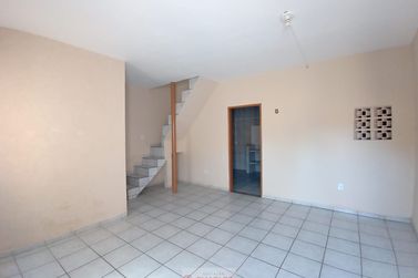 Casa para alugar - 120m&sup2; - Centro