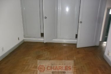 Casa &agrave; venda - 600m&sup2; - Centro