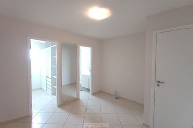 Apartamento para alugar - 105m&sup2; - Centro