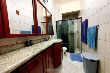 Apartamento &agrave; venda - 131m&sup2; - Centro