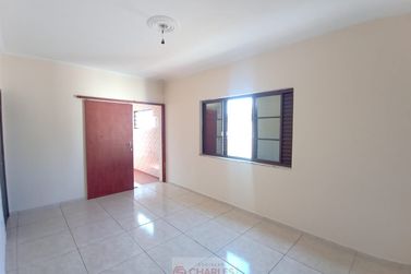 Casa para alugar - 217m&sup2; - Centro