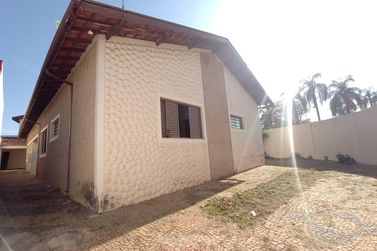 Casa para alugar - 217m&sup2; - Centro
