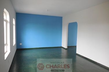 Casa &agrave; venda - 243m&sup2; - Centro