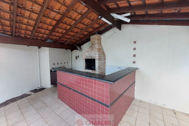 Casa para alugar - 93m&sup2; - Centro
