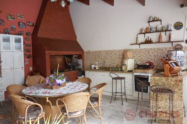 Casa &agrave; venda - 335m&sup2; - Centro