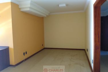 Apartamento &agrave; venda - 180m&sup2; - Centro