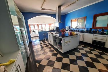 Casa para alugar - 10m&sup2; - Centro